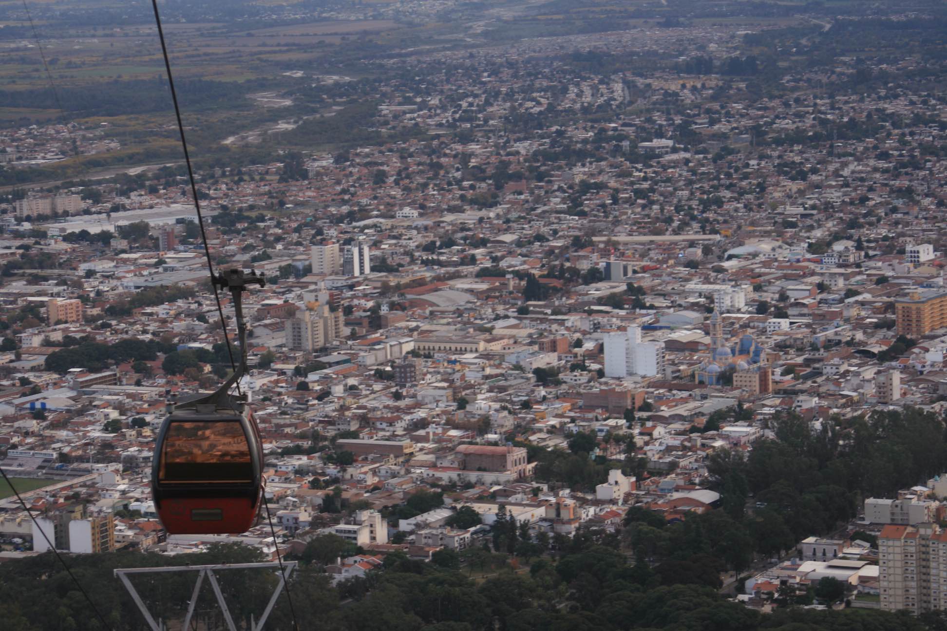 Vista de la ciudad desde el cerro San Bernardo, Salta, Argentina