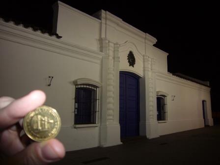 Tucumán - San Miguel de Tucumán - Casa Histórica de Tucumán y moneda de 50 ctvos donde se ve la misma